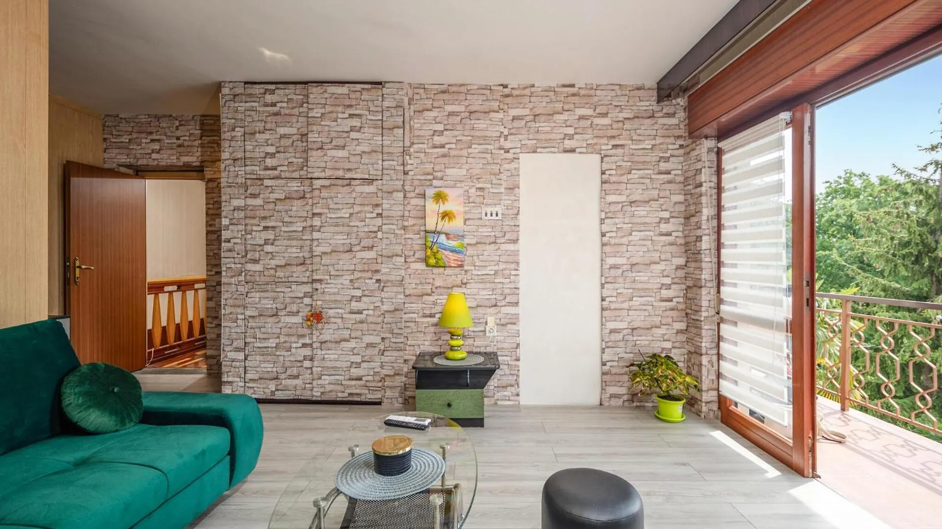 2 Bedroom Beautiful Apartment In Lovran Chorvatsko